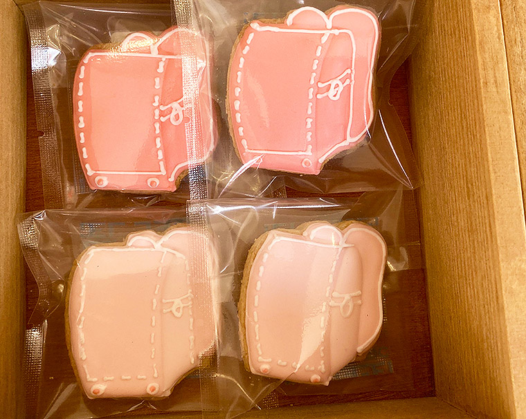 桜とランドセルの小さなクッキー　【手づくりケーキSacha（サチャ）】