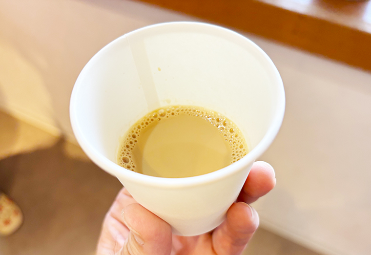 ミールミィのマヌカハニーでハニーラテを【柏原焙煎所】