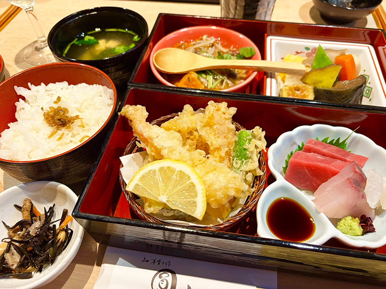 圓山でツアーガイド・ランチミーティングを忘年会とともに