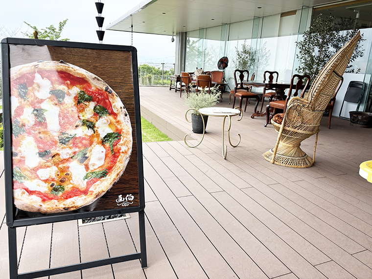 KAWACHI PIZZA 画伯